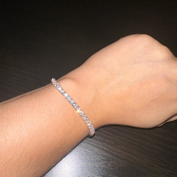 7” Sterling Silver Tennis Bracelet - Picture 1 of 2